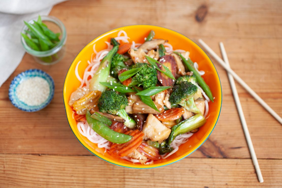 Carrot Chip Stir Fry with Daikon Noodles and Chicken Grimmway Farms